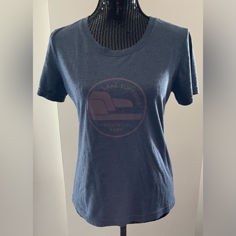 Lake Superior Provincial Park Blue Graphic T-Shirt Size Small